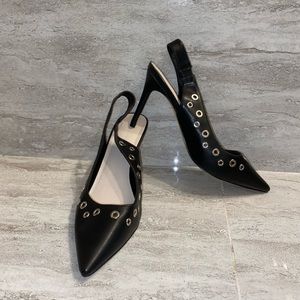 Black heels nice and comfy